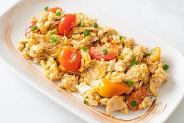 stir-fried tomatoes with egg on plate