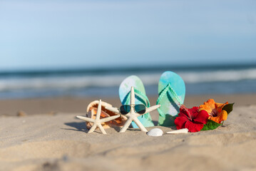 ビーチとサンダル