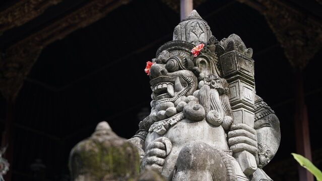 Balinese Hinduism バリヒンドゥ教･ウブド王宮石像