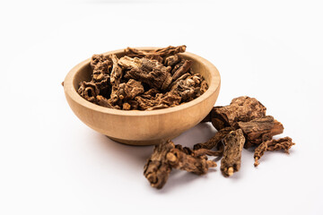 Syplocos racemosa, Lodhra is an Ayurvedic herb used in bleeding disorders, diarrhea & eye disorders