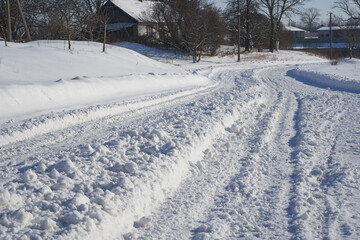 road was covered with snow in winter,the road is not cleared of snow in winter, the work of communal services in winter