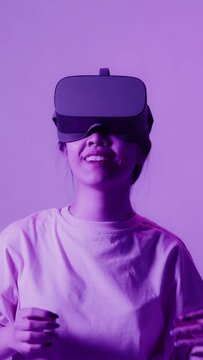 Asian girl puts on virtual reality glasses and begins to see in 5D attraction