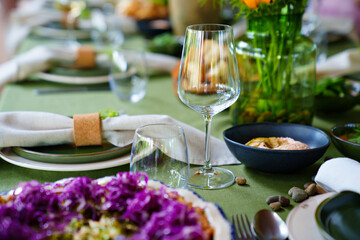 beautiful setting of a large table. table decoration.