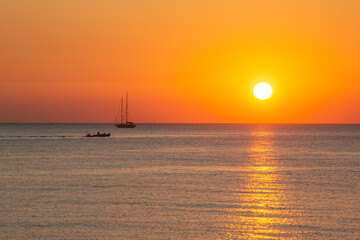 Fototapeta na wymiar tramonto all'isola delle femmine in sicilia