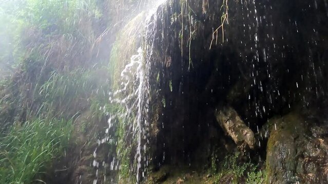 Cascada Fuente de los Baños en Montanejos, España