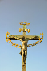Fototapeta na wymiar Símbolos religiosos en Praga