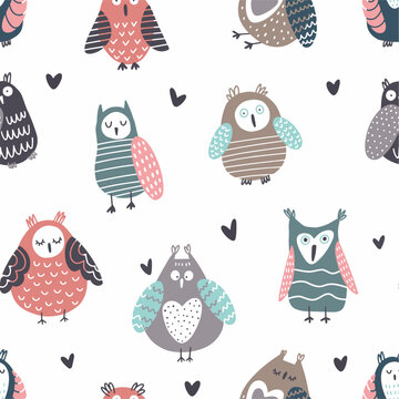 Vector pattern with funny owls for kids. A hand-drawn drawing.