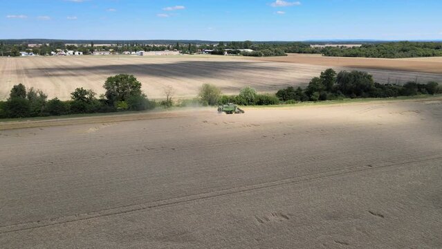 moissoneuse JD 2022.4