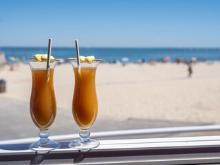 cocktail vue sur la plage
