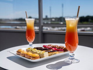 cocktail sur un balcon