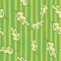 Obraz premium Simple outline oak seamless pattern. Foliage backdrop. Nature wallpaper.