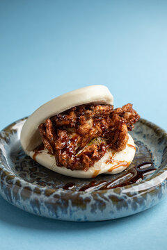 Pan bao with soft crab shell