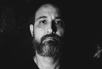 autorretrato  blanco y negro