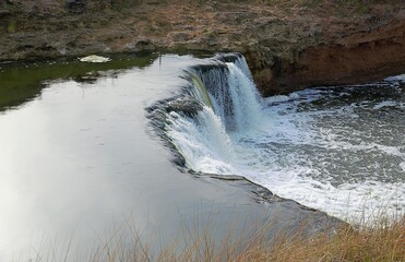 paisaje del rio Quequen en la Provincia de Buenos Aires , Argentina, cascada Cifuentes © Alejandro