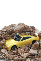 土砂災害で埋まった自動車