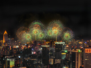 Naklejka premium Dadaocheng fireworks show in Double Seventh Festival(Chinese Valentine's Day) in Taipei,Taiwan