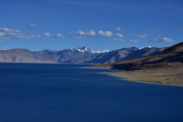 Plakat Pangong lake in the mountains