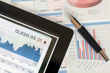 Analyzing Stock Market Flow on a Digital Tablet