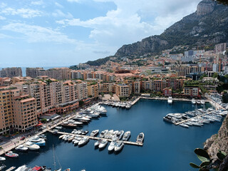 Fototapeta na wymiar vue du port de la principauté de Monaco