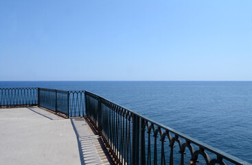 Fototapeta premium A terrace overlooking the sea