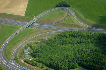 Fototapeta na wymiar vue aérienne d'un échangeur d'autoroute à Abbeville dans la Somme en France