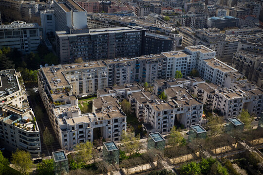 VIEWS OF PARIS FROM THE ATMOSPHERIC OBSERVATION BALLOON. Aerial view of Paris from the atmospheric observation balloon located in the Andr&eacute; Citroen park in the 15th district. Paris, France.