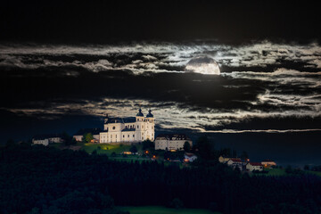 Sonntagberg mit Vollmond