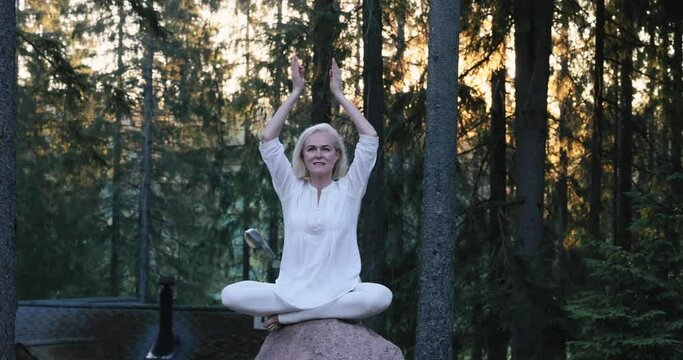Woman Yoga - relax in nature Pilates fit
