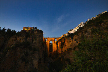Fototapeta premium night photo of the bridge of Ronda