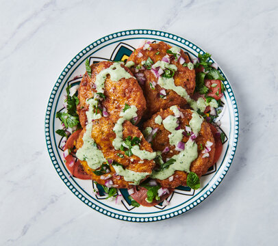 Chicken Chapli kebab with sauce