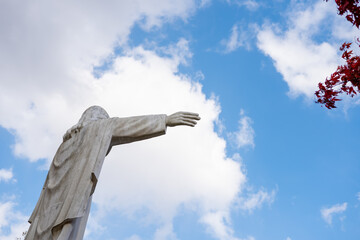 Autumn scenery and the back of the stone statue