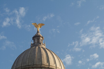 Fototapeta na wymiar Mississippi State Capitol Dome