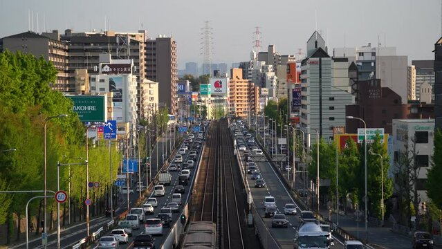 緑地公園駅 桃山台駅間「春日橋」