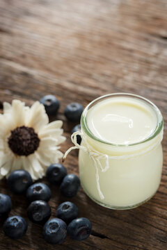 Yogurt, Greek yogurt, yoghurt