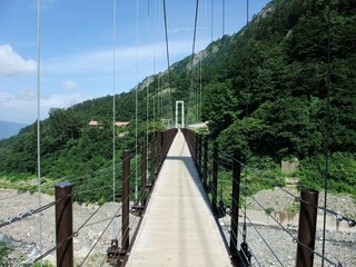 Fototapeta na wymiar 白山　別当出合の吊り橋と風景