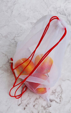 Einkaufen, Obstnetz, Netz, Bio, Umweltschutz, wiederverwendbar,
Supermarkt, Umweltfreundlich, Knotenbeutel, Obstbeutel,
Biologischverpackt, Gem&uuml;senetz, Gem&uuml;sebeutel, Obsttheke,
Obststand, Fruchtfliege