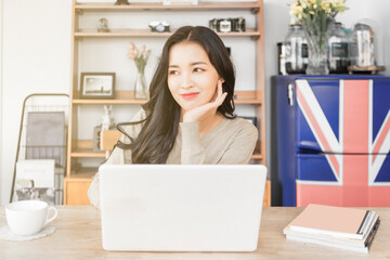 woman working on laptop