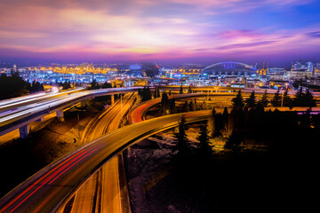 Fototapeta premium Seattle downtown skyline and skyscrapers view from Dr. Jose Rizal or 12th Avenue South Bridge, Seattle, Washington, United States