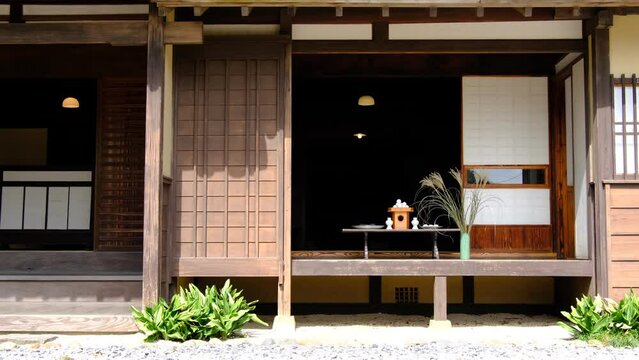 古民家の縁側