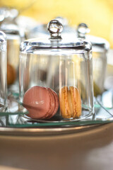 mararons en tarro de cristal de postre