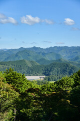 Fototapeta na wymiar 熊野古道、大斎原の大鳥居、展望台からの眺め