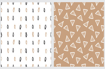 Simple Hand Drawn Vector Patterns. Black and Gold Brush Triangles and Spots on a White and Light Brown Background. Modern Irregular Geometric Seamless Pattern. Cool Repeatable Abstract Doodle Print.
