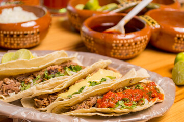 Menudo, pozole, gastronomía mexicana, salsa, picante y desayuno con sabor
