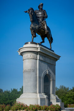 Sam Houston Statue