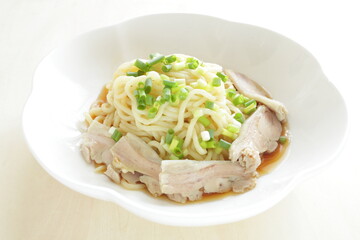 Japanase summer food, steamed chicken and Konjac noodles with spring onion 