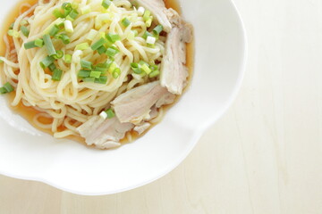 Japanase summer food, steamed chicken and Konjac noodles with spring onion 