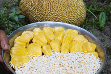 jackfruit cloves with puffed rice
