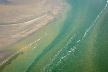 vue a&eacute;rienne de la Baie de Somme en France