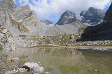 Fototapeta na wymiar Lake of les Vaches in the national Vanoise Park, French alps 
