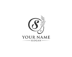 Beautiful letter S logo design, logo S vector, handwritten logo of signature, wedding, fashion shop, cosmetics shop, beauty shop, boutique, floral creative logo design.